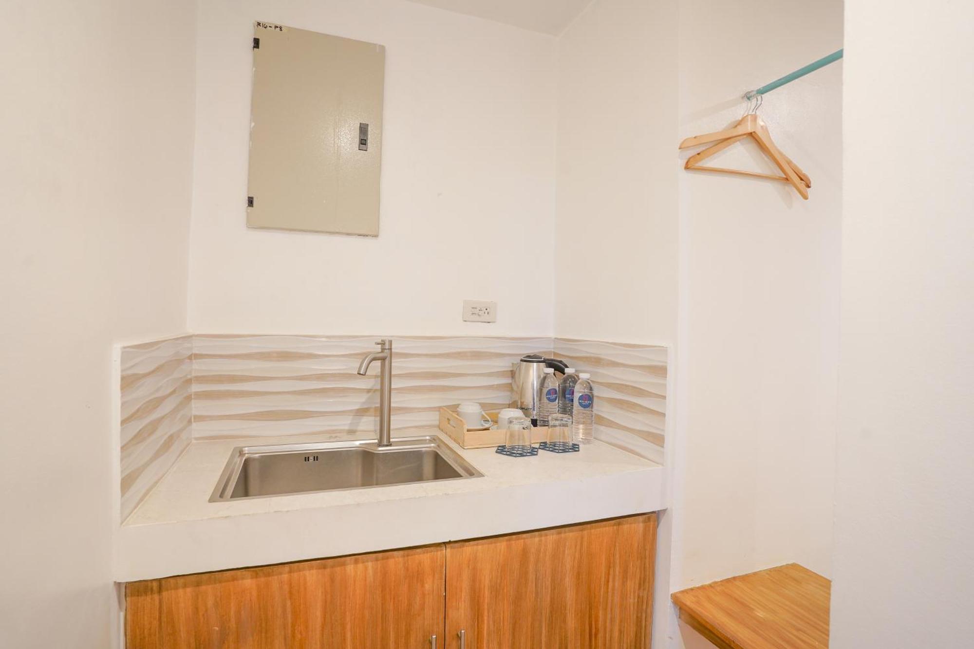 Arzo Hotel Premier ماكاتي المظهر الخارجي الصورة